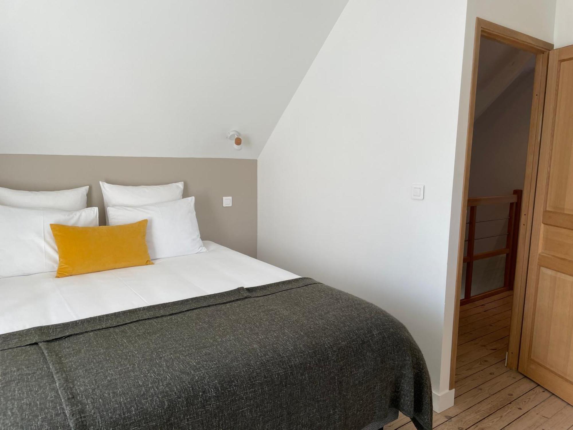 Ker Longitude Villa Динан Екстериор снимка